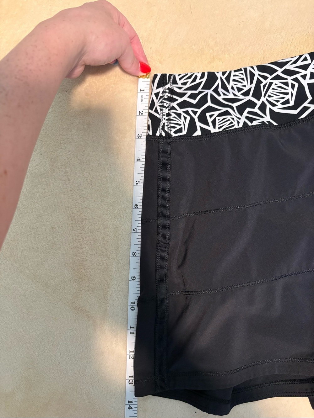 Lululemon Pace Rival skort Size 4 Black Tennis Running Skirt Shorts - Picture 5 of 6